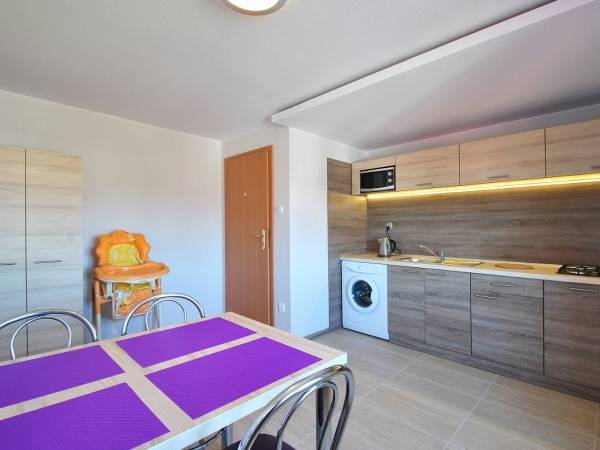 ANEKS KUCHENNY (PROSERPINA)