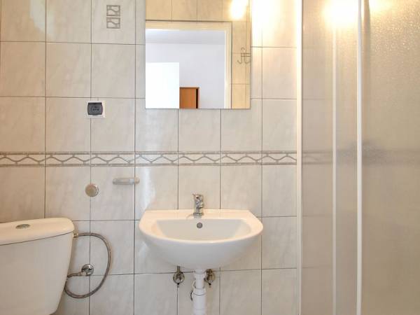 Łazienka - pokój 3-os.(2+1)