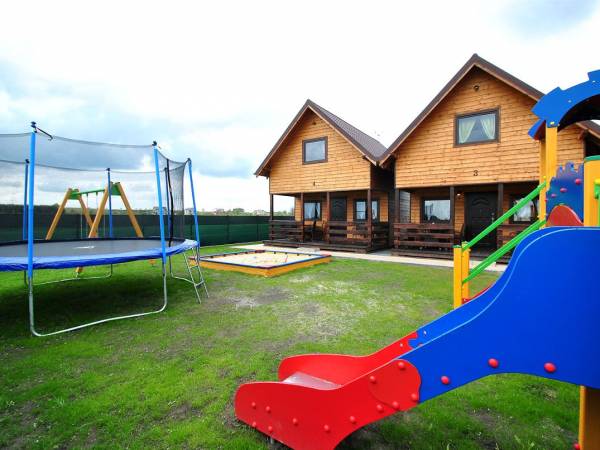 Domki Nadia z basenem