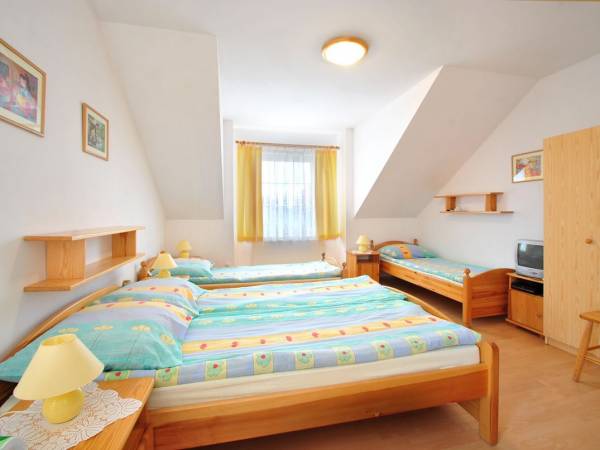 pokój 4-osobowy nr 6