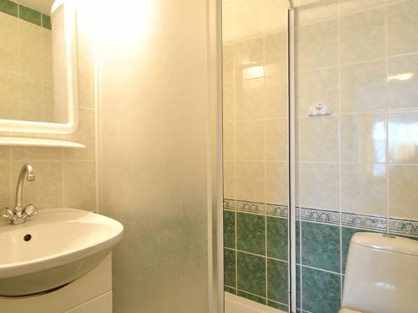 łazienka do pokoju nr 6