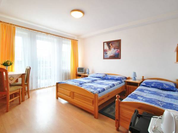 pokój 3-osobowy nr 4