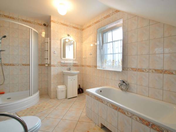 łazienka do pokoju nr 4