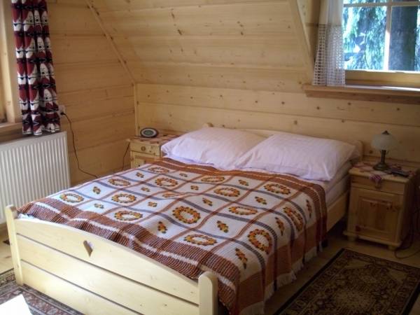 POKOJE i APARTAMENTY REGIONALNE