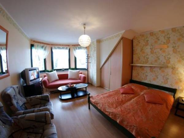 Apartament dwupokojowy z aneksem kuchennym i łazienką