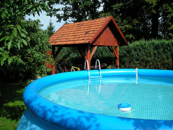 Domek nad jeziorem Bory Tucholskie