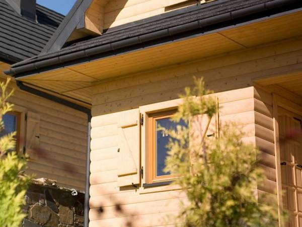 Chaty Wichrowe Wzgórze