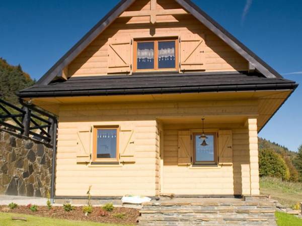 Chaty Wichrowe Wzgórze