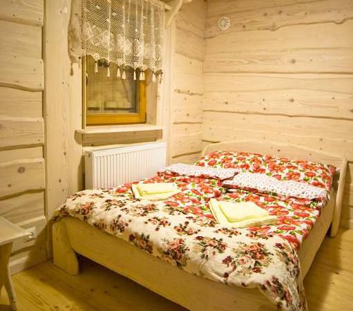 Chaty Wichrowe Wzgórze