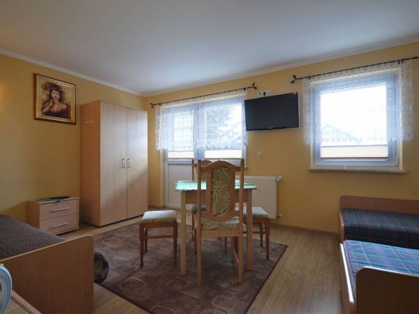 Nr 7 - pokój 3,4 os z łazienką