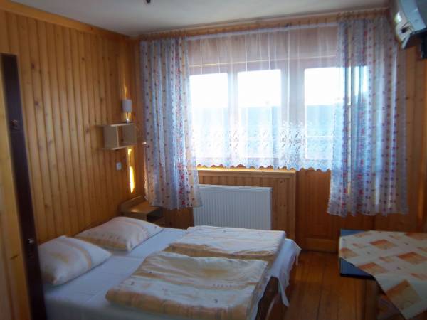 Pokoje Gościnne Stołowe