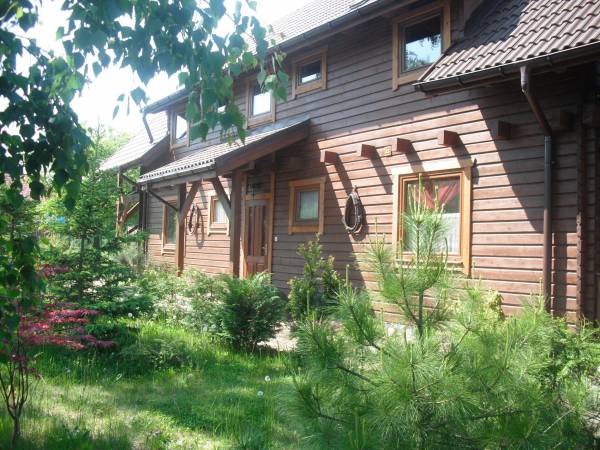 dom z bala wejscie do apartamentu