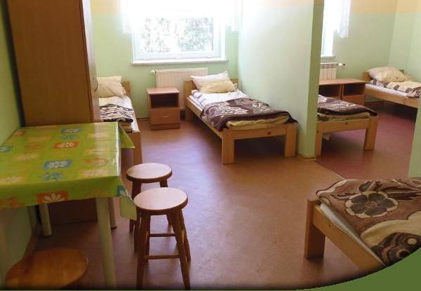 Dom Wczasów Dziecięcych W Porąbce Dom Wczasów Dziecięcych w Soblówce - Ujsoły - Nocowanie.pl