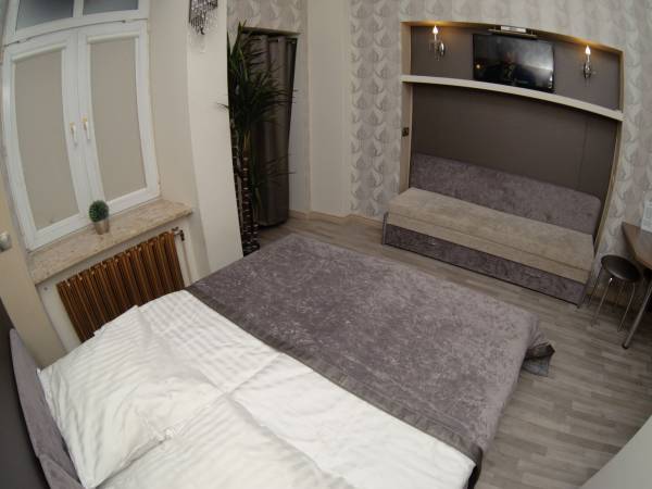 Studio I - Sobieskiego 14