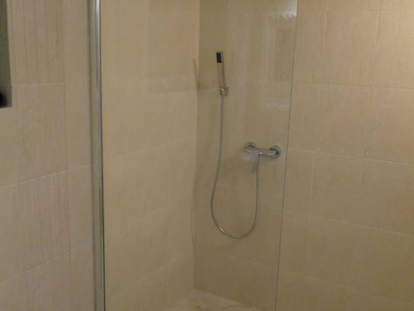 Łazienka dla pokojów 5 i 6