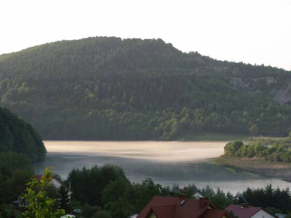 widok z działki na Jezioro Myczkowieckie