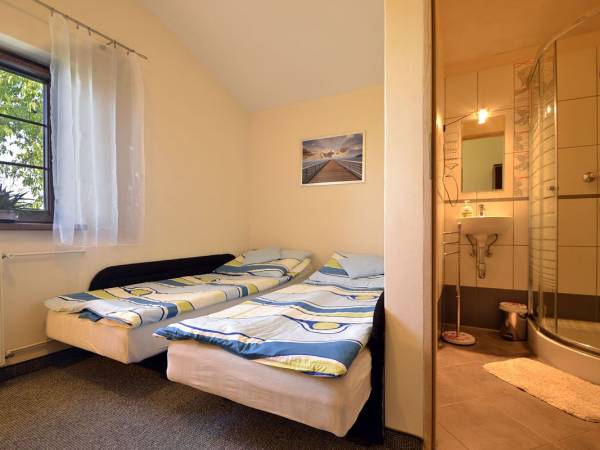 Pokój 2-osobowy z łazienką.(nr 4)