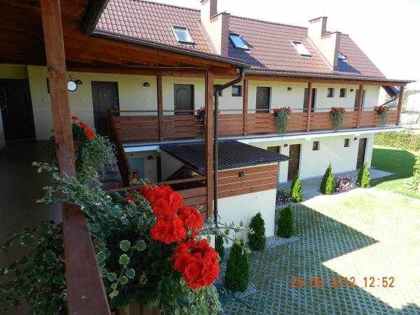 Pokoje z aneksami kuchennymi Helios 