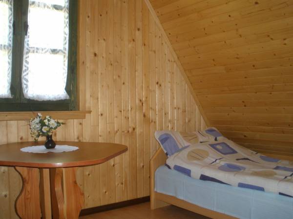 domek piętrowy-sypialnia