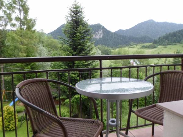 widok na góry z balkonu