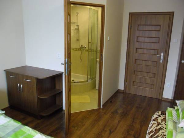 Pokój Nr5. z łazienką-piętro