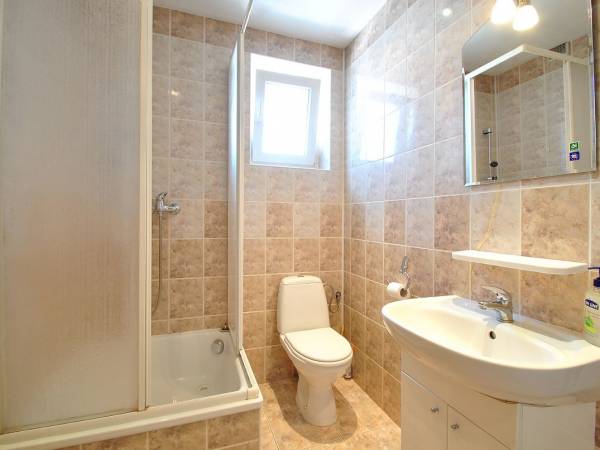 Łazienka wspólna - piętro