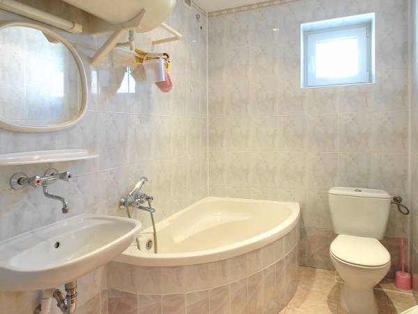 Łazienka wspólna - parter