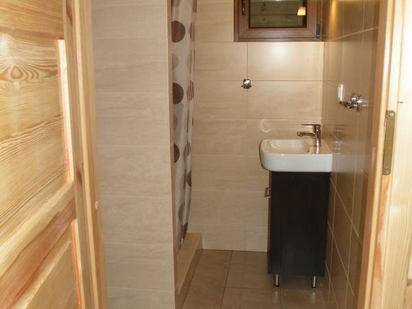 łazienka w domkach 1-8