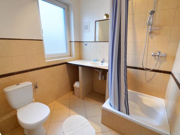 pokój nr 7 łazienka