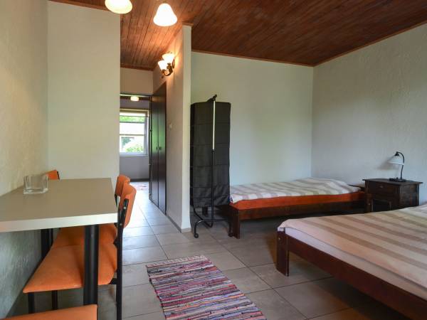 Pierwszy pokój w domku sześcioosobowym