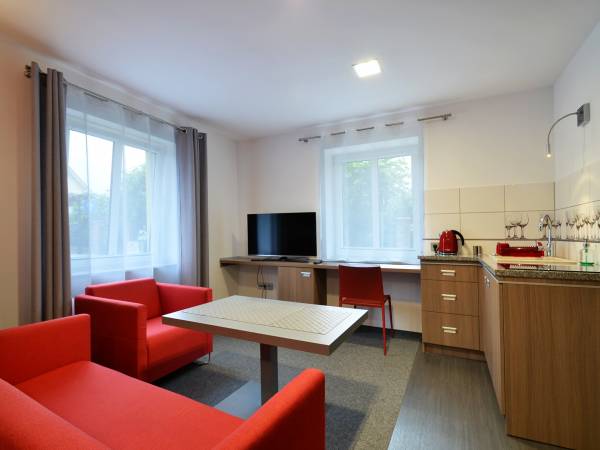 apartament trzyosobowy z aneksem kuchennym na parterze