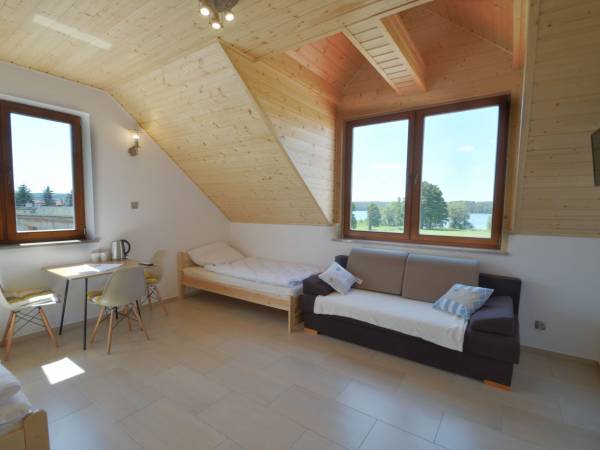 Pokoje nad jeziorem Charzykowy