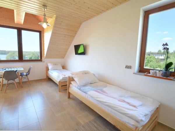 Pokoje nad jeziorem Charzykowy