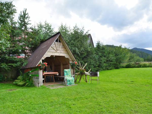 szałas do grilowania