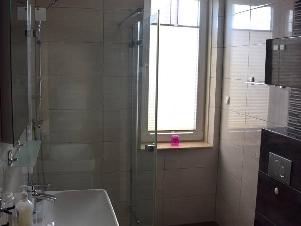 Apartament 4 os. parter