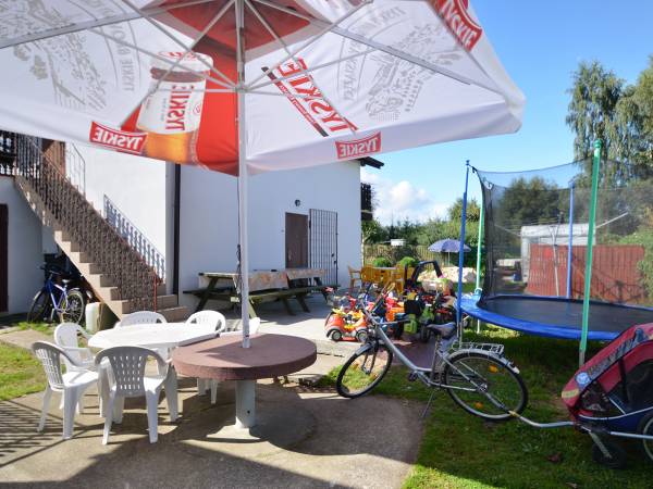 zabawki + miejsce do odpoczynku