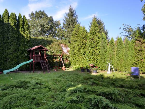 Pokoje i domki letniskowe - wynajem Śliwin, koło Rewala, Al. Lipowa 5