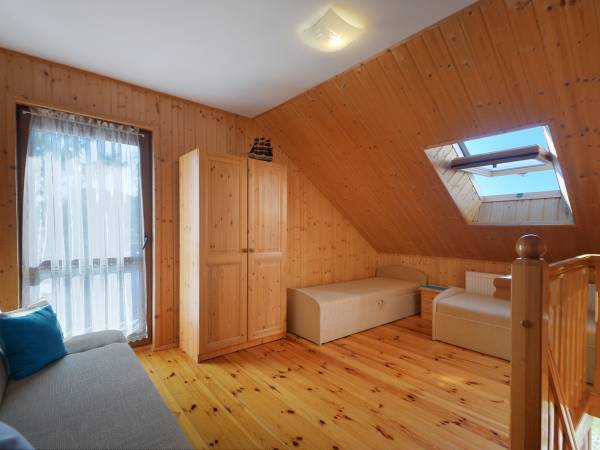 POKÓJ 2 NA PIĘTRZE