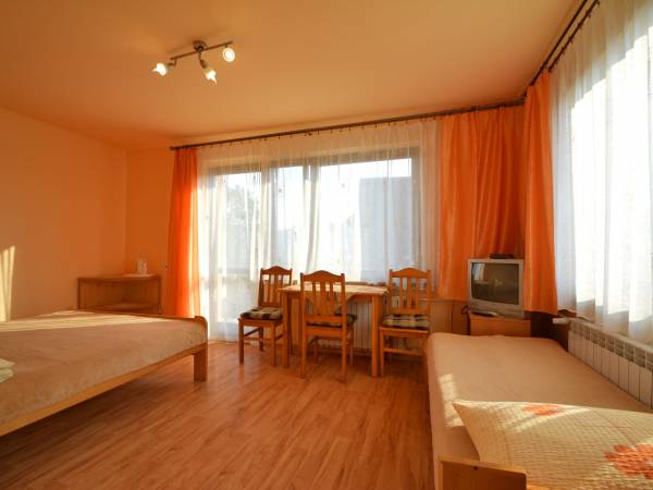 Pokoje i Domek U Marii