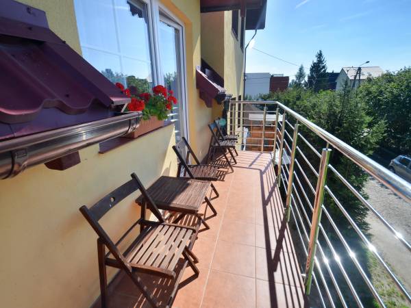 (3) pokój 4 osobowy