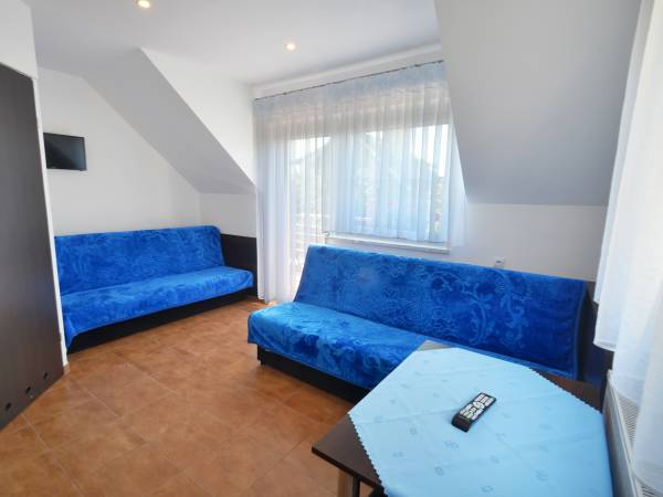 (3) pokój 4 osobowy