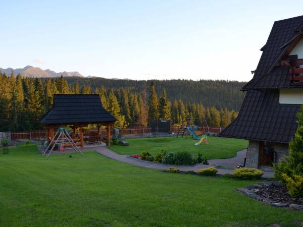 Jedla - ogród, altana