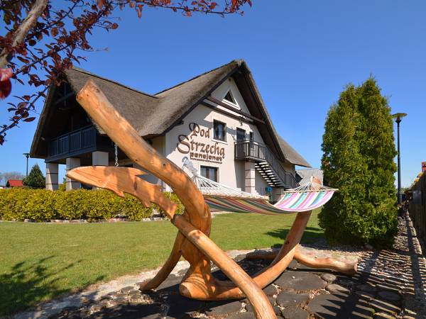  Pod Strzechą