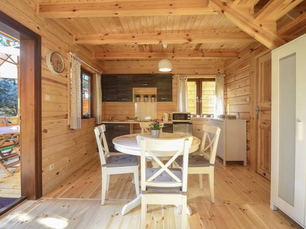  DOMKI LETNISKOWE SOSNOWO