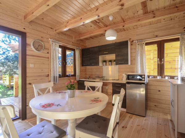  DOMKI LETNISKOWE SOSNOWO