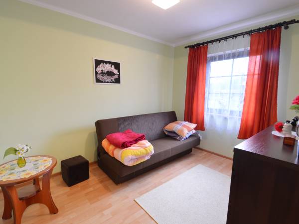 DOMEK MUROWANY-KRUKLANKI