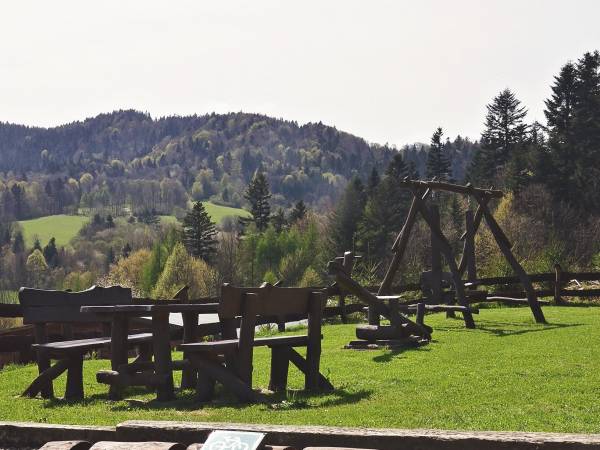 Stylowa Chata w Bieszczadach, KOMINEK, GRILL, panorama na góry, cisza