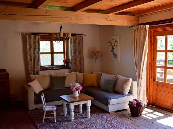 Stylowa Chata w Bieszczadach, KOMINEK, GRILL, panorama na góry, cisza