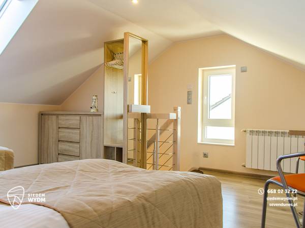 sypialnia górna łóżko małżeńskie