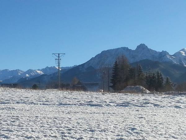 Widok z tarasu przed domem.